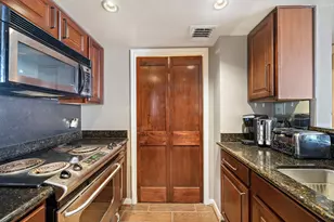 3525 Sage Rd, Houston, TX 77056 - Photo 13