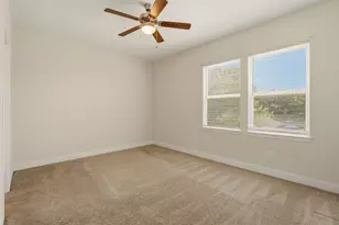 2218 Bringhurst St, Houston, TX 77026 - Photo 21