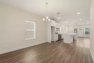 2218 Bringhurst St, Houston, TX 77026 - Photo 13