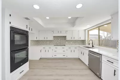 10922 Sagemorgan Drive, Houston, TX 77089 - Photo 11