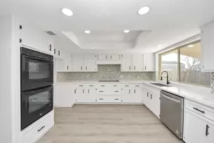 10922 Sagemorgan Dr, Houston, TX 77089 - Photo 11