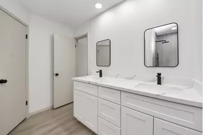 10922 Sagemorgan Drive, Houston, TX 77089 - Photo 35