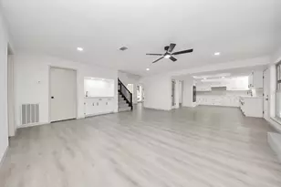 10922 Sagemorgan Dr, Houston, TX 77089 - Photo 17