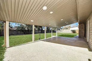 10922 Sagemorgan Dr, Houston, TX 77089 - Photo 5