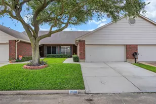 3310 Country Mdws Ct, Pearland, TX 77584 - Photo 1