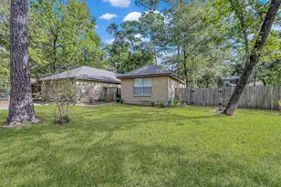 708 S Millbend Dr, The Woodlands, TX 77380 - Photo 3