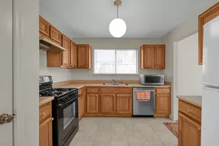 708 S Millbend Dr, The Woodlands, TX 77380 - Photo 13