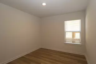 962 Garden Path Dr, Willis, TX 77378 - Photo 13