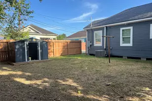 1 Canal Ct, Houston, TX 77011 - Photo 17