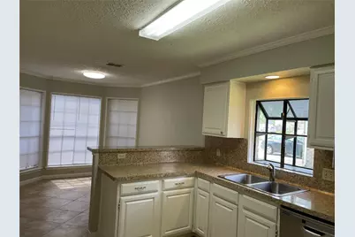 3118 Redcliff Drive, Sugar Land, TX 77479 - Photo 3