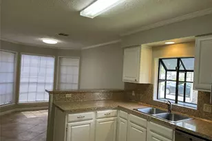 3118 Redcliff Dr, Sugar Land, TX 77479 - Photo 3