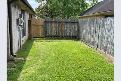 3118 Redcliff Drive, Sugar Land, TX 77479 - Photo 33