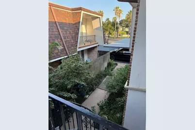 1726 Broadway Street #B10, Galveston, TX 77550 - Photo 9