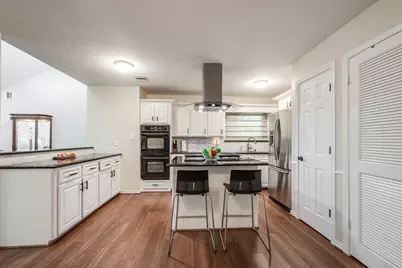 2002 Indian Shores Road, Crosby, TX 77532 - Photo 11