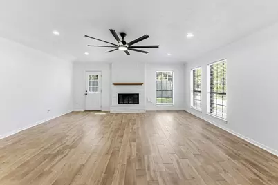 1810 Greentree Drive Drive, Huntsville, TX 77340 - Photo 21