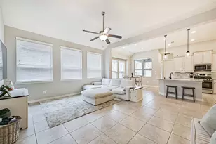 10819 Texas Rose Dr, Missouri City, TX 77459 - Photo 5