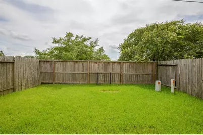 8755 Thistlemoor Lane, Houston, TX 77044 - Photo 19