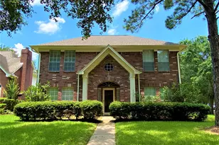 2339 Bent River Dr, Sugar Land, TX 77479 - Photo 3