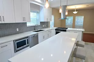 2339 Bent River Dr, Sugar Land, TX 77479 - Photo 11