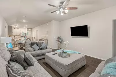 9921 Spring Creek Road, Cleveland, TX 77327 - Photo 15