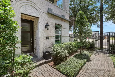 4045 Leeland Street, Houston, TX 77023 - Photo 3