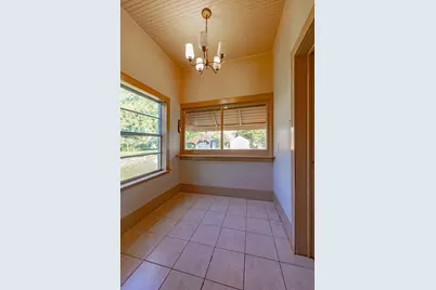 668 Fm 443 #A, Yoakum, TX 77995 - Photo 17