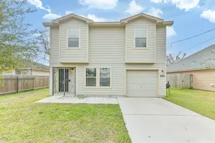 963 Lucky St, Houston, TX 77088 - Photo 1