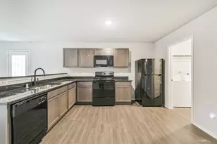 963 Lucky St, Houston, TX 77088 - Photo 7