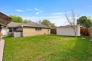 202 County Fair Dr, Houston, TX 77060 - Photo 23