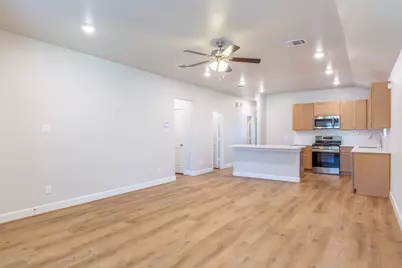 801 Roosevelt, Navasota, TX 77868 - Photo 3