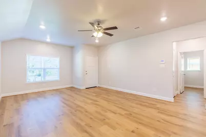 801 Roosevelt, Navasota, TX 77868 - Photo 7