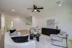 1802 Rollingwood Dr, Huntsville, TX 77340 - Photo 29