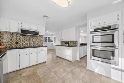 3010 Apple Valley Lane, Missouri City, TX 77459 - Photo 11