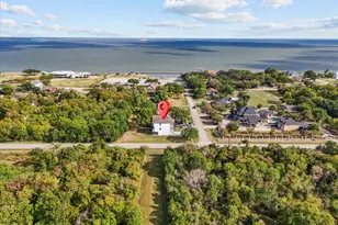 101 Grove St, La Porte, TX 77571 - Photo 3