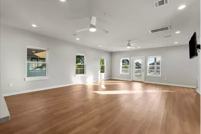 101 Grove Street, La Porte, TX 77571 - Photo 11