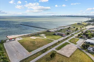 101 Grove St, La Porte, TX 77571 - Photo 9