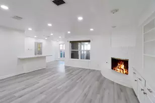 9807 Braewick Dr, Houston, TX 77096 - Photo 5