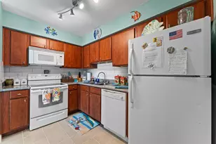 3506 Cove View Blvd, Galveston, TX 77554 - Photo 13