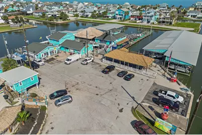 22502 Kennedy Drive, Galveston, TX 77554 - Photo 35