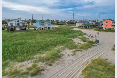 22502 Kennedy Drive, Galveston, TX 77554 - Photo 17