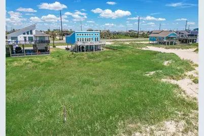 22502 Kennedy Drive, Galveston, TX 77554 - Photo 3