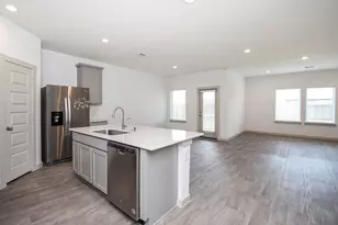 8030 Milam Ln, Rosharon, TX 77583 - Photo 5