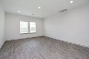 8030 Milam Ln, Rosharon, TX 77583 - Photo 9