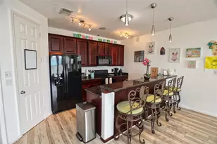 4111 Valer Dr, Galveston, TX 77554 - Photo 5