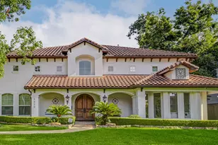 5410 Valerie St, Bellaire, TX 77401 - Photo 1