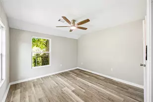 726 10th Ave N, Texas City, TX 77590 - Photo 13
