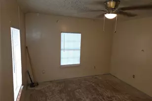 64 Honeycomb Street W, Blessing, TX 77419 - Photo 9