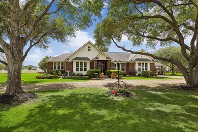 428 Briar Creek Lane, Sealy, TX 77474 - Photo 3