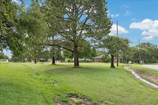 428 Briar Creek Ln, Sealy, TX 77474 - Photo 21