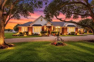 428 Briar Creek Ln, Sealy, TX 77474 - Photo 1